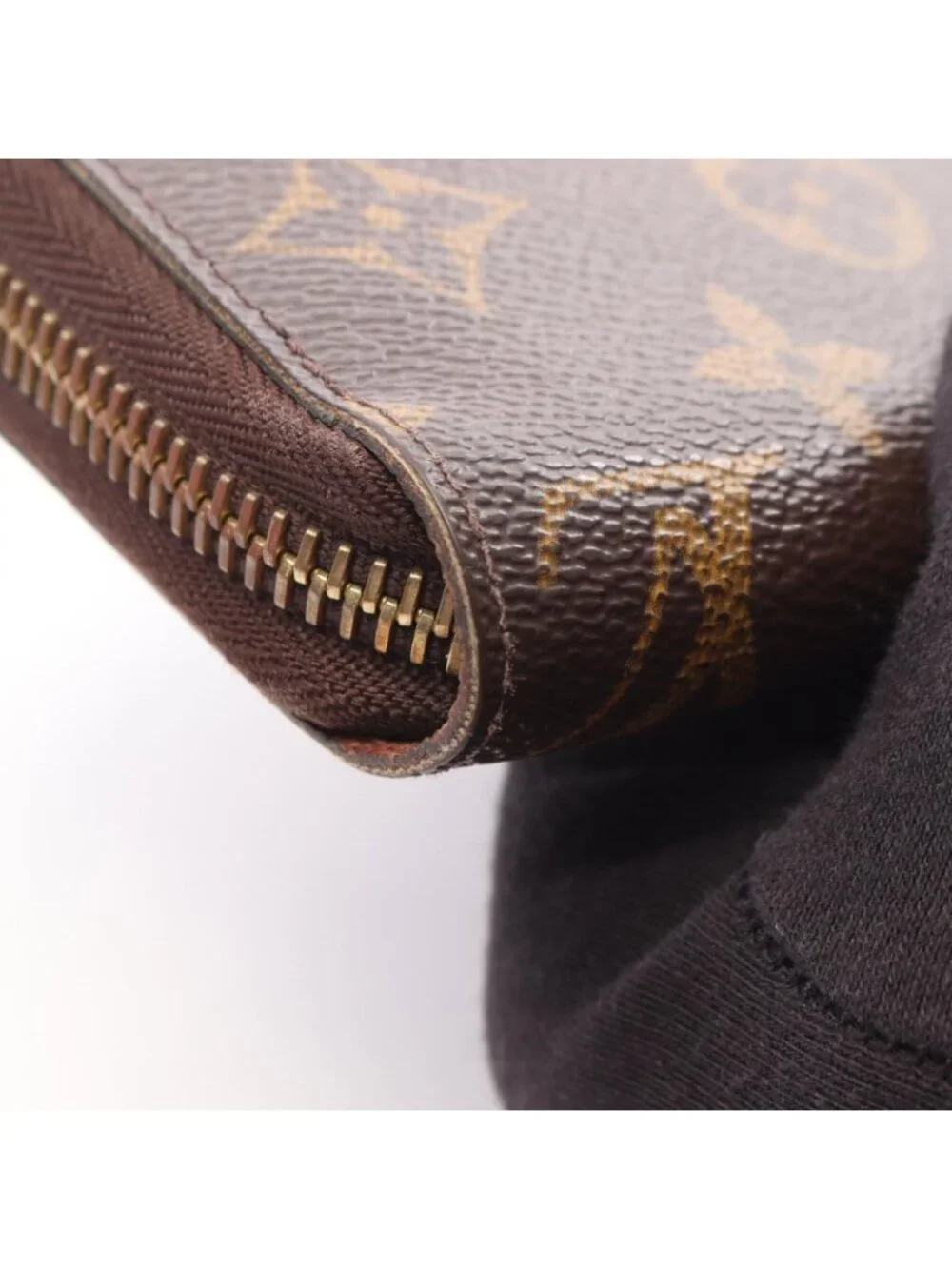Louis Vuitton Round Wallet Zippy Monogram